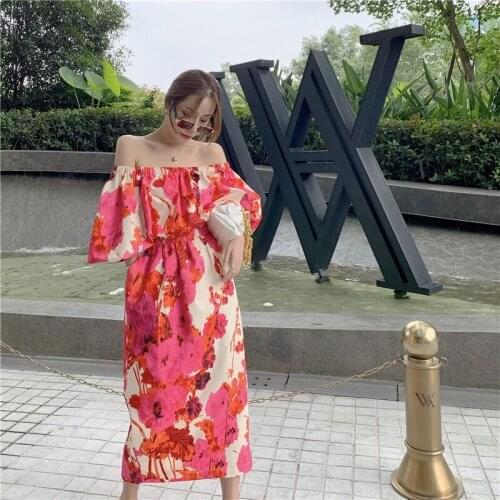 2021 Spring And Summer 0versise Flower Dress Retro Elegant Half-Sleeved Loose Sundress Word Collar Red Beach Dress