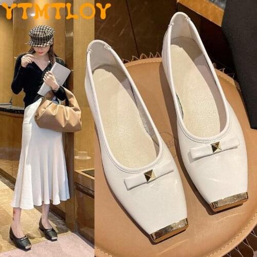 Elegant metal square toe square heel shoes 2021 womens shoes fashion casual low heel fine beauty shoes
