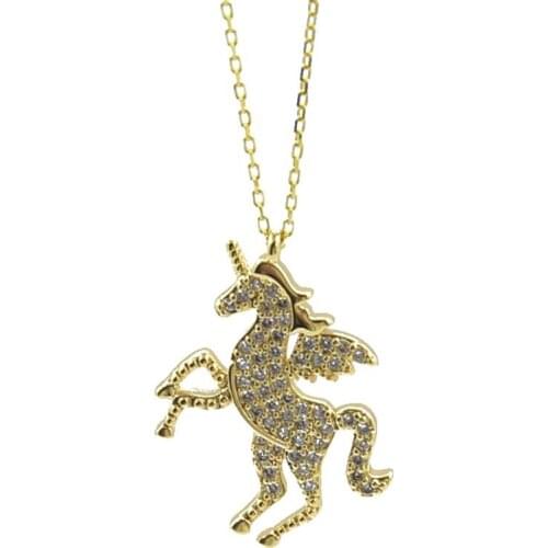 LONDANY Unicorn Pendant Golden Pegasus Mysterious Unicorn Necklace Couple Courage Beautiful Noble Exquisite Necklace