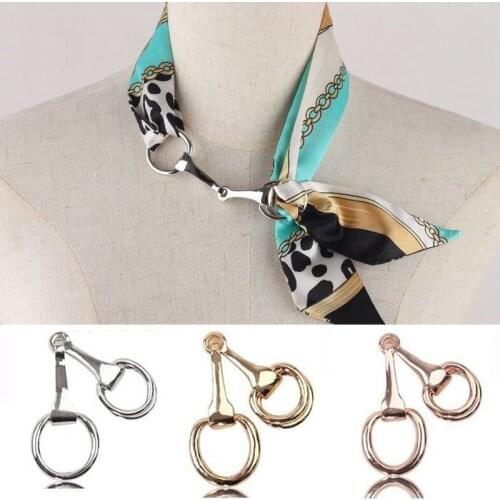 Ornaments Silk Scarf Buckle Scarf Clips 1PCS Wedding Brooch Fashion Charming Retro Vintage Trendy Womens Jewelry Horses