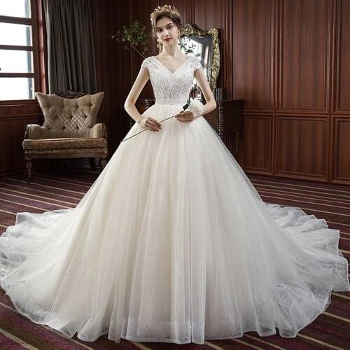 Robe De Mariage Ball Gown Wedding Dress with Veil V-Neck Princess Vestidos De Noiva Beading Bodice Sukienka Na Wesele