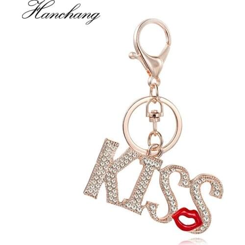 Letter KISS Full Crystal Keychain Jewelry Red Lips Pendant Keyring Rhinestone Key Ring for Female Friends Party Gifts Accessory