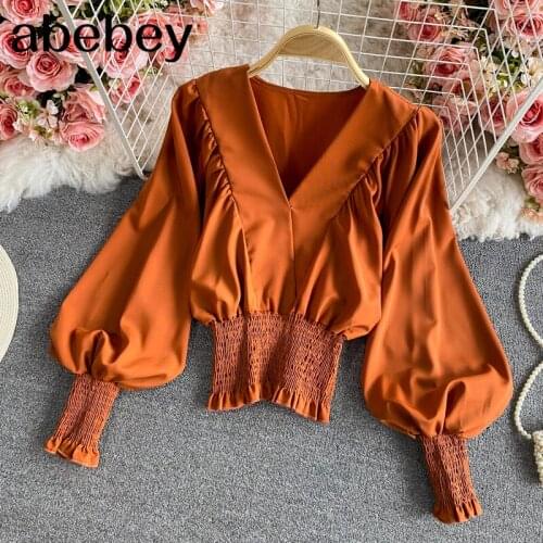 Design Gradient Color Blouse Women Fashion V Neck Puff Sleeve Slim Tops Summer Sexy Streetwear Short Blouses