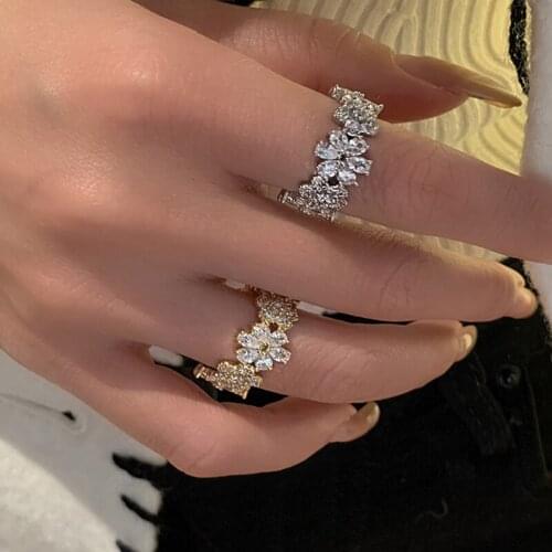 Female Luxury Punk Ring Charm Flowers Wreath Inlay Shiny Small Zircon Fashion Jewelry For Wedding Party Elegant Birthday Gift