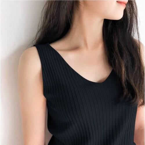 2019 Summer Ladies New College Wind Sleeveless V-neck Curved Beads Tops Wild Color Ice Silk Camisole