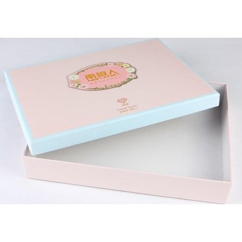 Production in Vietnam custom logo printed paper box,cardboard gift box ---DH11975
