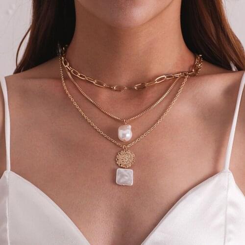 Vintage Temperament Baroque Pearls Flower Pendant Necklace for Women Multilayer Thick Chains Geometric Necklace Party Jewelry