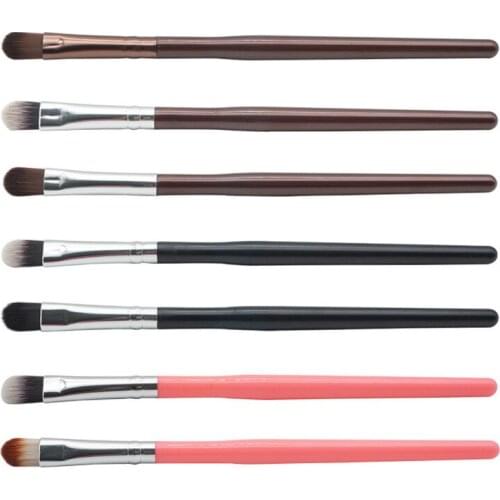 Factory Direct Sales of Single Makeup Refresh Eye Shadow Brush Portable Beauty Makeup Brush Kua001