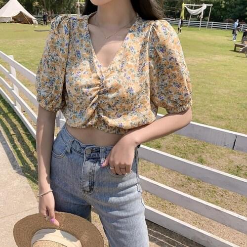 2021 Summer Vintage Puff Half Sleeve Shirt Women Sexy Floral V Neck Harajuku Shirt Chiffon Blouse Fashion Elegant Female Clothes