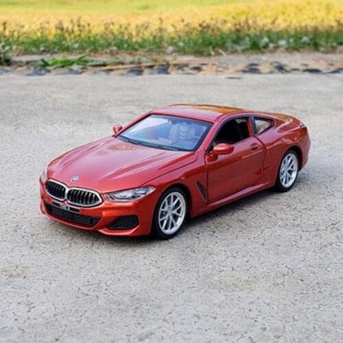 1:32 BMW M850i Coupe Alloy Car Model Diecast Metal Vehicle Toy Car Model Pull Back Collection High Simulation Childrens Toy Gift