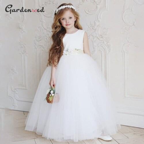 Simple Ball Gown Flower Girl Dress Ivory Cute Tulle Baby Girls Party Dresses Sleveless Puffy Back Bow First Communion Dress