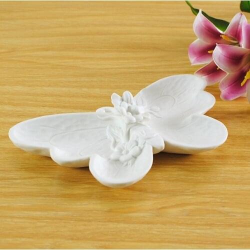 Creative Ceramics Butterfly Statue Storage Tray Decorative Pottery Desktop Organizer Ornament Gift and Craft Utility Accessories