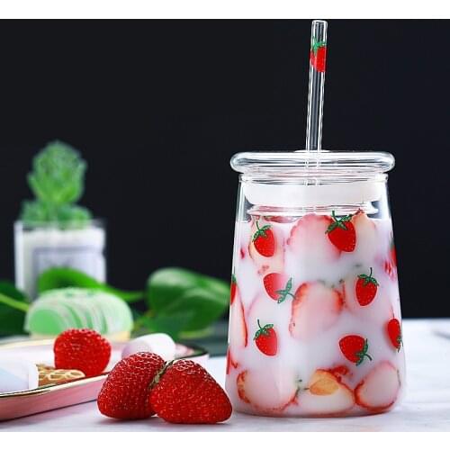 Large Capacity Transparent Cute Strawberry Straw Coffee Mug with Lid Simple Modern Heat Resistant Glass Milk Mugs Juice Tea Cups