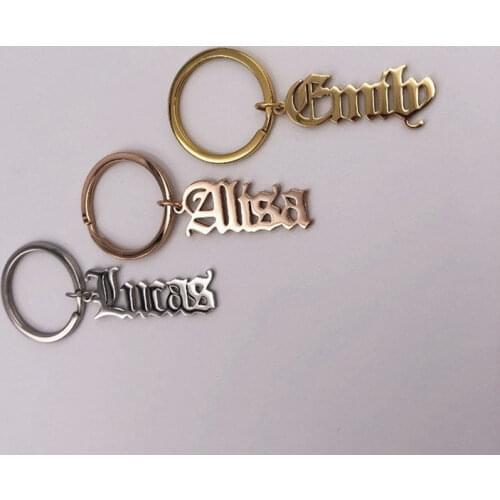 Old English Keychain Personalized Name Keyring Stainless Steel Custom Nameplate Letter Vintage Jewelry Daily Wearing