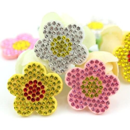 18Pcs 2.5cm Rhinestone Flower Stick on Patches For Clothing Babys Hair Clip Headwear Crafts Decor Appliques Accessories