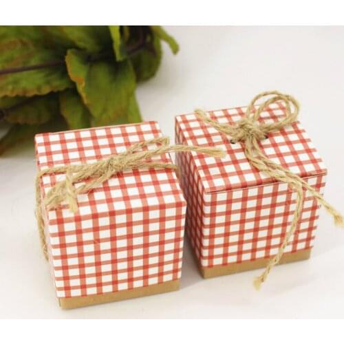 50pcs New Retro Pink Plaid wedding box wedding candy bag kraft paper packaging with hemp / European small gift box