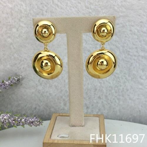 Yuminglai Fashion Dubai Jewelry Accessories Classical Two Tones Trendy Superior Quality Earrings for Women FHK11697