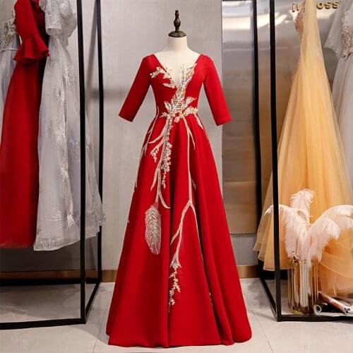 Bespoke Occasion Dresses Vintage O-Neck Half Sequined Embroidery Beading Backless Elegant Red Women Formal Evening Gown HB124