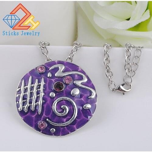 Vintage Necklace Pendant for Women Folk Custom Enamel Rhinestone Round Shape Fashion Jewelry