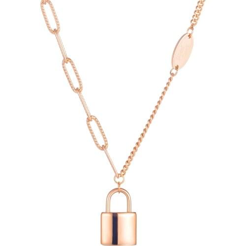 Minimalist Rose Gold Lock Pendant Womens Necklaces Fashion Stainless Steel Asymmetric Neck Chains Jewelry Accessories Necklaces