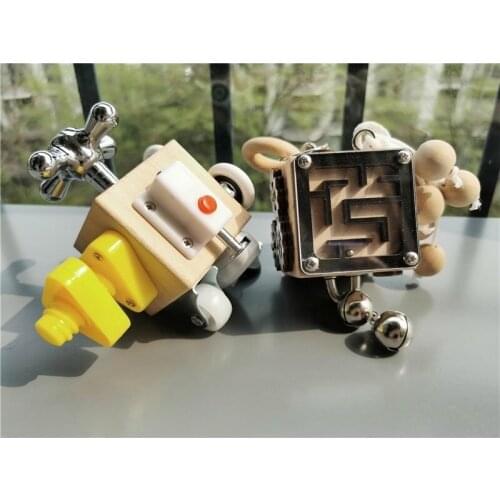 Kids Wooden Montessori Busy Cube Handheld Sensory Square include Keys Rings Wheels Gears Beads Bells 6x6cm for 3 Years Old