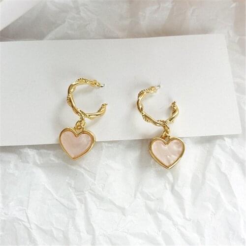 Korean Fashion Sweet pink earrings minimalist style C word temperament Resin heart Stud Earrings For Women banquet jewelry