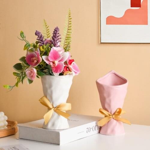 Nordic Creative Ceramic Vase Living Room Decoration Flower Arrangement Holding Vase Porch Dining Room Decoration Decoration