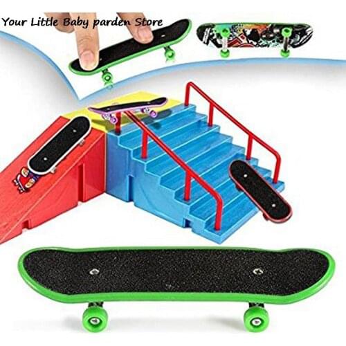 Color Random 1 Pc Children Mini Finger Board Cute Party Toy Kids Fingerboard Alloy Skate Boarding Toys Gift