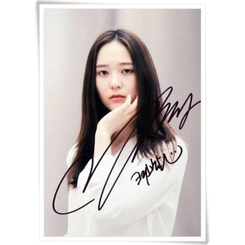 F(x) FX Krystal Autographed with pen photo picture 4*6inches new korean freeshipping 11.2016 02