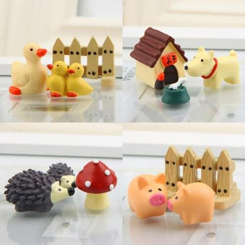 Animal Figures Little Duck Pig Hedgehog House Set Toys Ornaments Cute Model Fairy Garden Moss Miniatures Home Decor Accessories
