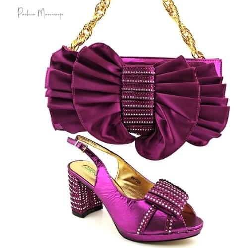 African Newest Italian Design Nigerian Style Party Women Shoes and Bag Set Decorated With Narrow Band in Gold Color