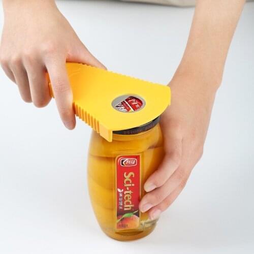 Multi-function kitchen canned food bottle opener kitchen tool portable manual can opener, anti-skid and labor saving Capper