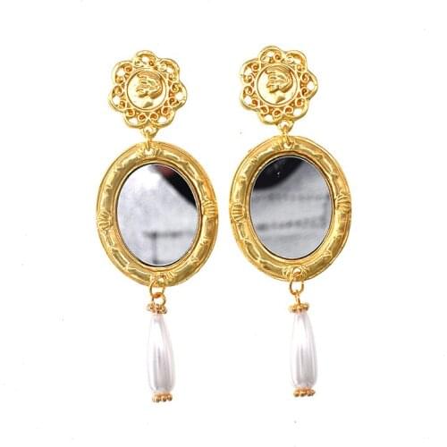 Baroque Retro Style Statement Crystals Vintage Long Drop Earrings For Women Fashion Temperament Party Charm Gold Color Eardrop