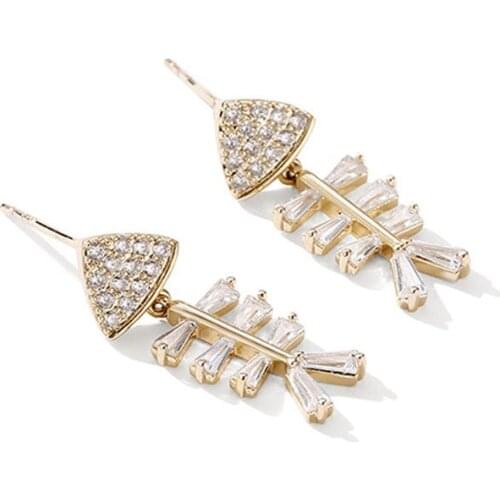 2021 South Korean Crystal Fish Bone Earrings Temperament Wild Earrings Simple Earrings Factory Price Wholesale