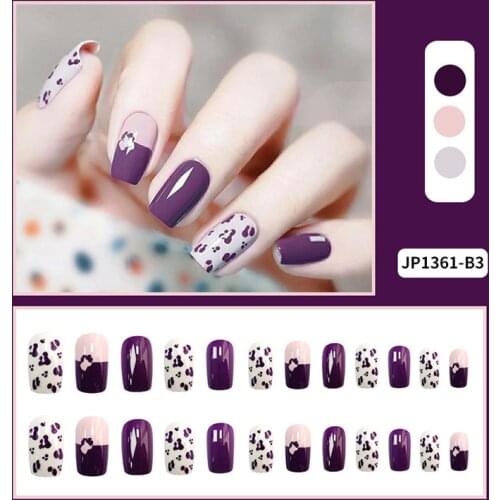 24pcs Removable False Nails with Jelly Sticker Full Cover Short Nail Strawberry Design Press on Nails Art Manicure Decoration