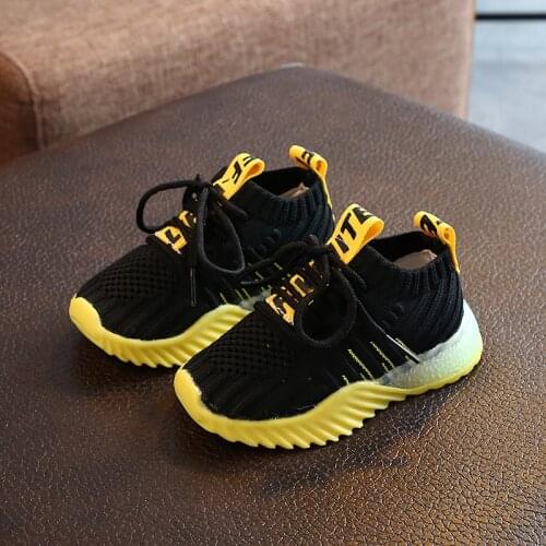 Baby Shoes 2020 Spring and Autumn New Girls Sports Shoes LED Lights Men and Women Shoes Fashion Breathable Casual Shoes