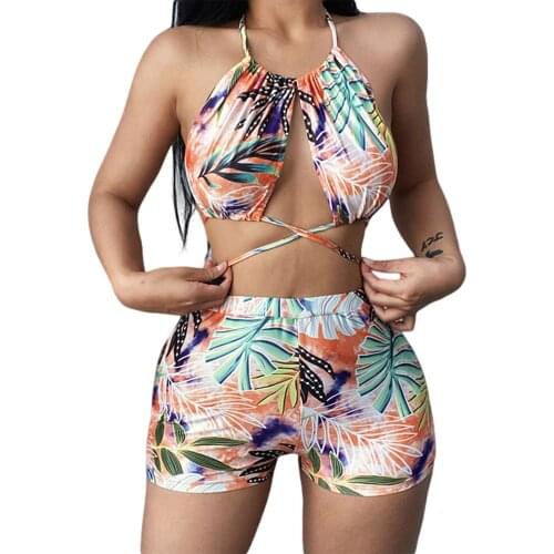 Ladies Summer Breathable Leisure Suit, Women Creative Leaves Printing Hanging Neck Backless Sleeveless Lacing Tops + Shorts Set