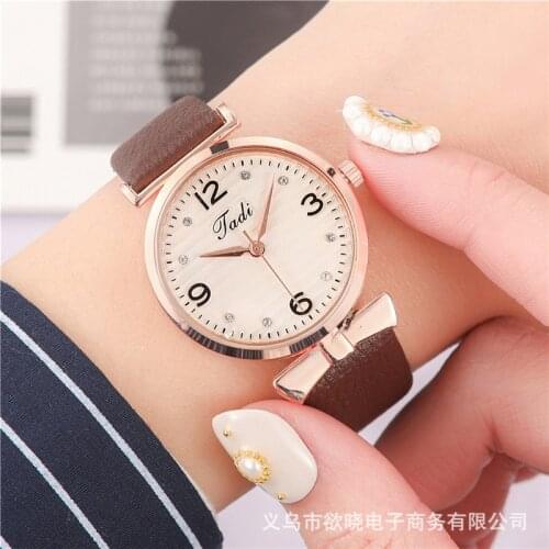 Quartz watch, lady student belt new style red, all match Korean fashion is simple and cute