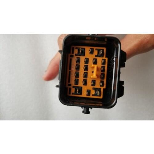 Car connector FOR K2/3/5/IX35 new style headlight assembly harness waterproof plug wiring harness plug USED