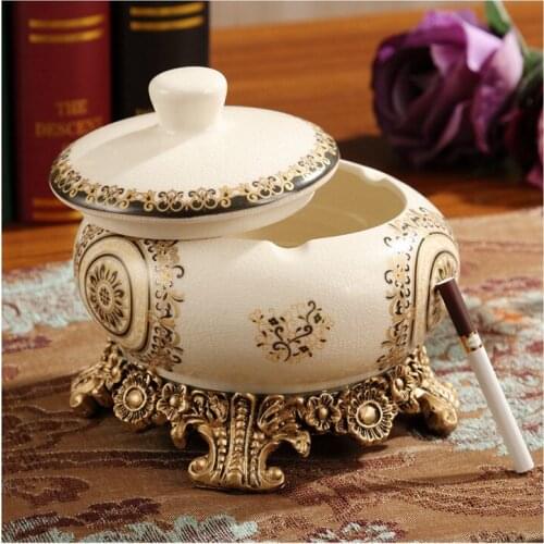 High Grade Ice Crack Ceramic Ashtray Franch Retro Style Pedestal Tobacco Jar Creative Home Sitting Room Lidded Cigar Smoke Cup