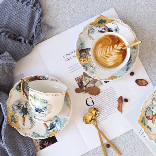 Luxury Designer Coffee Cup Ceramic Set Tea Unique Vintage Art Coffee Cup Eco Friendly Tazas Desayuno House Decoration EI50BD