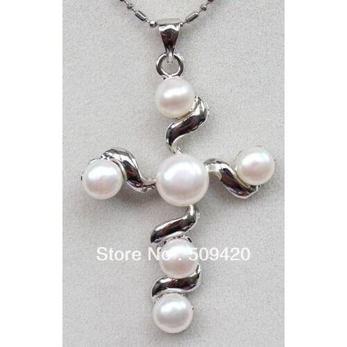 Free Shipping7-8mm Freshwater Cutlured Pearl Cross Pendant Necklace