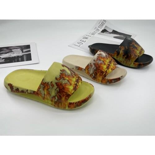 Mens Summer Outdoor Comfortable Soft Sandals Flame Pattern EVA Material Indoor Bathroom Non-Slip Ladies Slippers