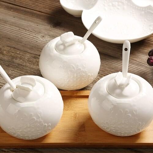 Ceramic spice jars set with tray Japanese single floating silk ceramic seasoning pot salt and pepper shaker sugar cup with spoon