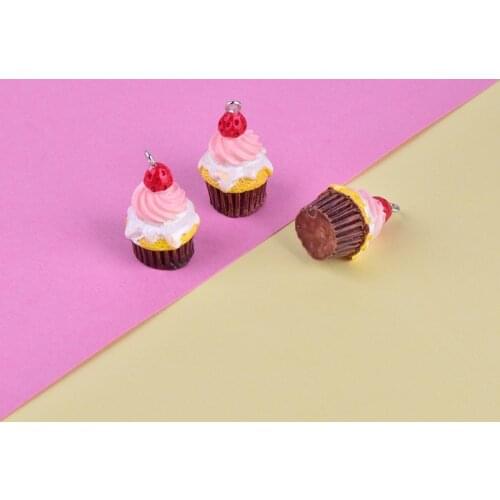 10pcs/pack 3D Stawberry Cake Resin Plastic Charms Keychain Necklace Pendant Jewlery Findings Phone Case DIY