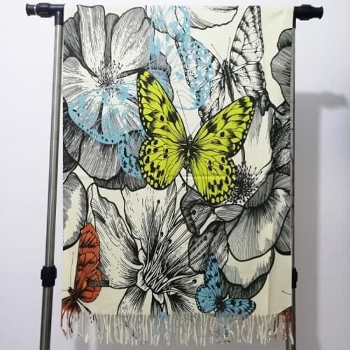 Luxury Brand Spring Scarf for Women Print Big Butterfly Shawls Wraps Femme Long Bandana Soft Bufanda Mujer with Tassels SFP060