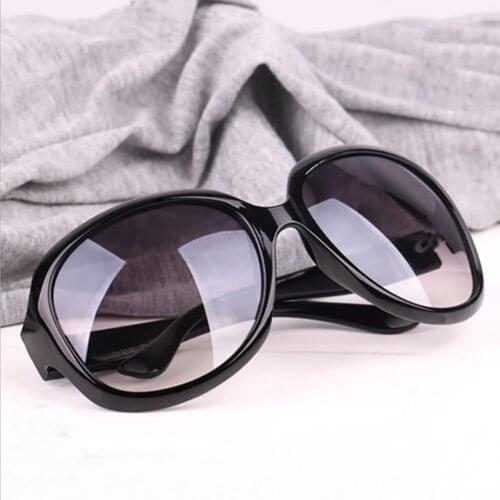 2019 90s Retro Oversized Sunglasses Women Brand Designer Trendy Vintage Gradient Sun Glasses Female UV400 Glasses