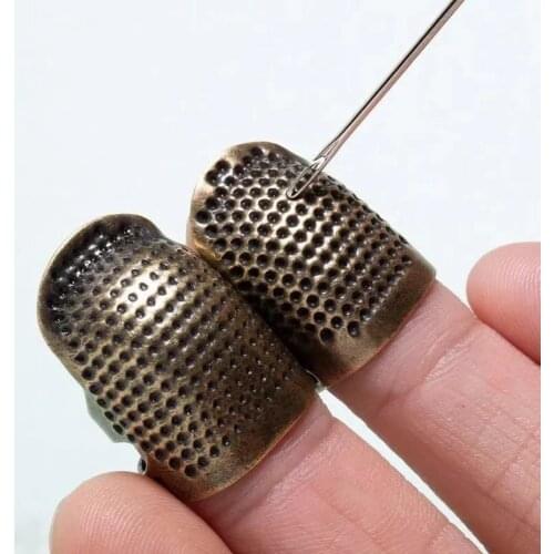 2PCS Retro Finger Protector Antique Thimble Ring Handworking Needle Craft Household DIY Brass Needles Sewing Tools Accessory