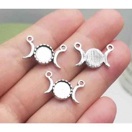 35pcs 8mm Inner Size Antique Silver plated Classic Style triple moon Cabochon Base Setting Charms Pendant DIY supplies
