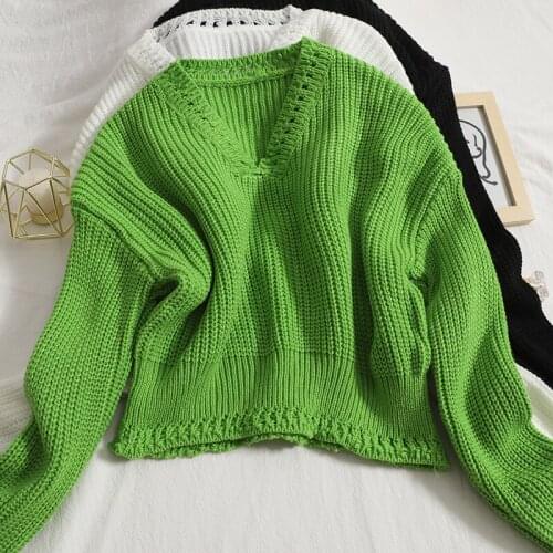 Autumn New Green Short Pullovers V-neck Solid Color Outer Sweater Coat Female Korean Knitted Sweater Top Women Pullover Jumper